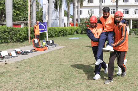 दिल्ली : आपदा प्रबंधन की तैयारियों की जांच के लिए 11 जिलों में मॉक ड्रिल का आयोजन