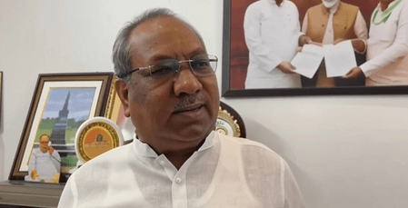 गायत्री प्रजापति पर हमला : संजय निषाद बोले- दोषियों के खिलाफ होगी सख्त कार्रवाई