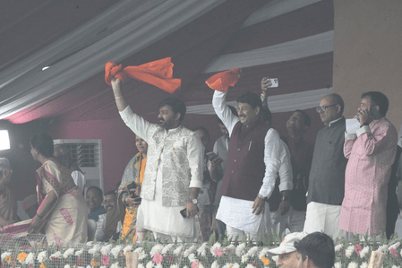 'हां हम बिहारी हैं जी, थोड़े संस्कारी हैं जी' गुनगुनाकर मनोज तिवारी ने नीतीश के सीएम बनने पर जताई खुशी