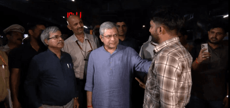 त्योहारी भीड़ के बीच 12,000 विशेष ट्रेनें चल रही हैं, भीड़भाड़ की अफवाहों को रोकें: अश्विनी वैष्णव