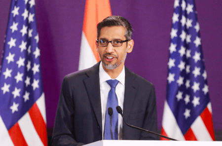 तीन साल के लिए गूगल के सीईओ का कुल वेतन 692 मिलियन डॉलर किया गया