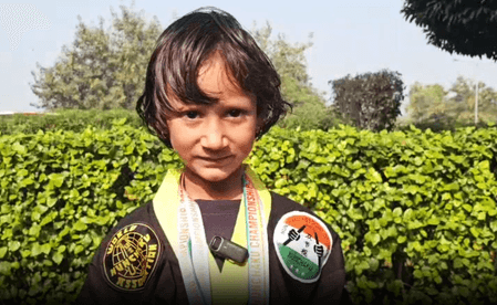 6 वर्षीय जोया खान ने 'नानचाकू चैंपियनशिप' में जीता गोल्ड, नेशनल टूर्नामेंट के लिए हुआ सेलेक्शन
