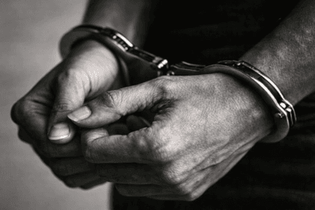 राजस्थान: पुलिस ने ड्रग्स के साथ तीन संदिग्ध तस्करों को दबोचा