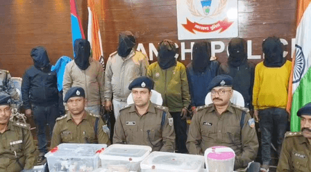 रांची में ड्रग्स तस्करों के नेटवर्क पर पुलिस की कार्रवाई, 10 गिरफ्तार, भारी मात्रा में मादक पदार्थ जब्त