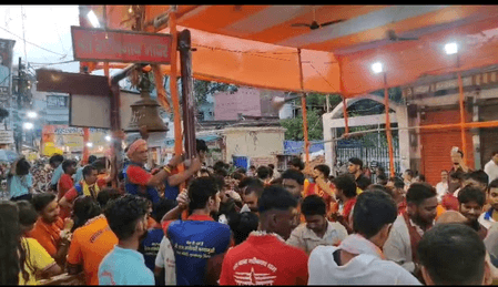 श्रावण की पहली सोमवारी : बिहार के शिव मंदिरों में भक्तों का लगा तांता, गूंजे 'हर-हर महादेव' के जयकारे