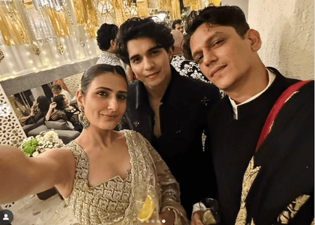 फातिमा सना शेख ने शेयर की मनीष मल्होत्रा की दिवाली पार्टी की तस्वीरें, विजय वर्मा भी आए नजर