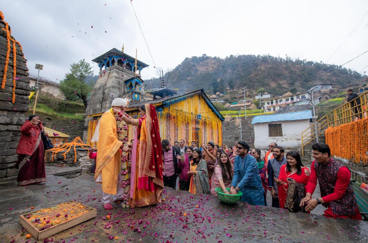 destination weddings