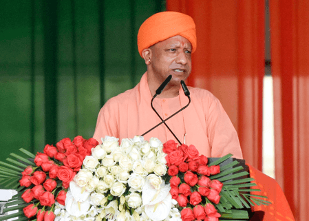 योगी सरकार के प्रयासों से देश-विदेश में बन रहे रोजगार के अवसर