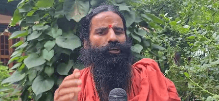 बाबा रामदेव ने किया स्वदेशी शिक्षा और चिकित्सा के दम पर भारत को श्रेष्ठ भारत बनाने का आह्वान