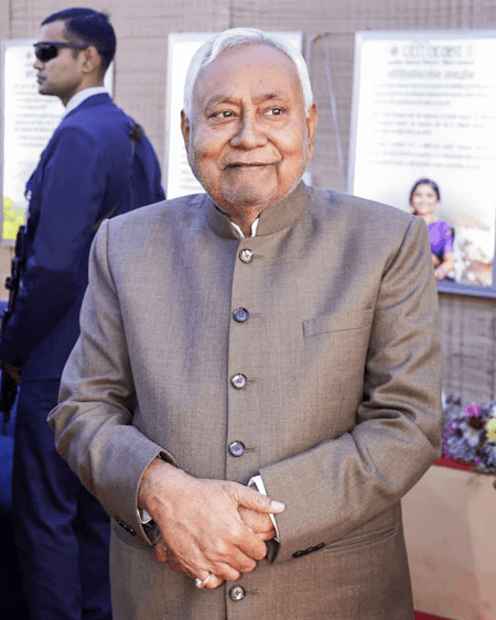 सिंहावलोकन : 2025 में भी नीतीश, बिहार में 'सुशासन बाबू' का रुतबा रहा बरकरार