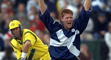 4 साल बाद फिर से 'स्कॉटलैंड हॉल ऑफ फेम' में शामिल हुए जॉन ब्लेन