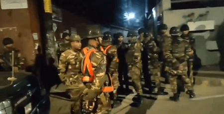 बांग्लादेश में जारी हिंसा के बीच अगले आदेश तक चटगांव में भारतीय वीजा सेंटर बंद