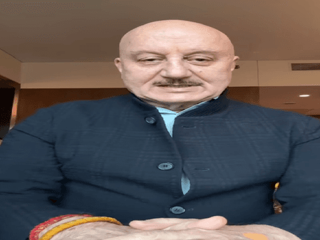 धुरंधर की सफलता से अनुपम खेर खुश, फिल्म को बताया प्रोपेगेंडा बताने वालों के मुंह पर तमाचा