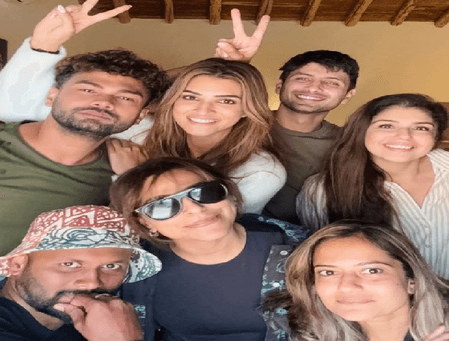 खूबसूरत यादों के साथ कृति सेनन ने पूरी की 'कॉकटेल-2' की शूटिंग, इटली का शेड्यूल हुआ पूरा