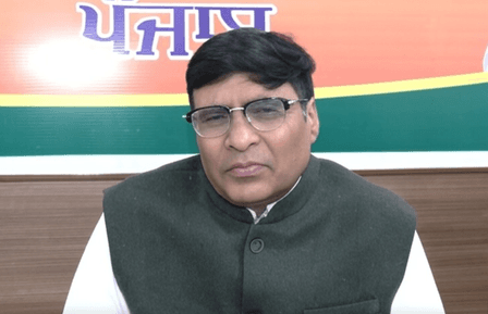 पंजाब: चुनाव आयोग से मिले भाजपा नेता, आप और कांग्रेस पर लगाए गंभीर आरोप