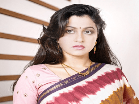 टेढ़ी चोटी वाली 'चंदा' बन गई है बड़ी राजनेता, जानें कहां है राधिका सरथ कुमार