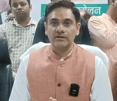 कांग्रेस पार्टी अपनी नीतियों के कारण वजूद खो रही : सौरभ बहुगुणा