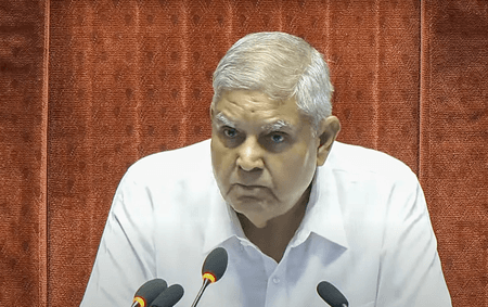 जगदीप धनखड़ का कार्यालय सील और घर खाली करने का दावा फर्जी,  पीआईबी ने बताया