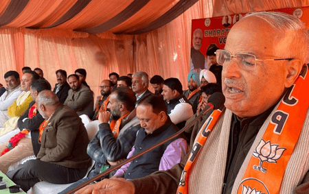 जम्मू-कश्मीर के बडगाम में भाजपा का शक्ति प्रदर्शन, उमर अब्दुल्ला को सुनील शर्मा ने दी खुली चुनौती