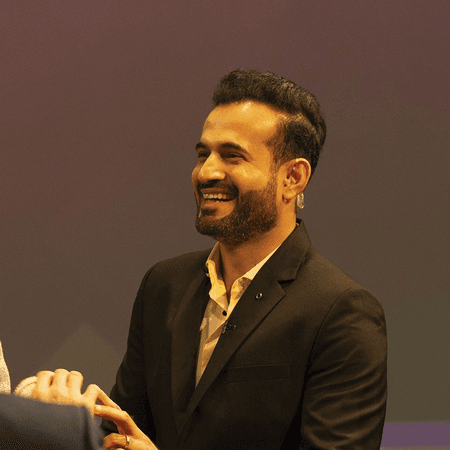 'फ्लाइट लैंड करा दी बुमराह ने', इरफान पठान ने हारिस रऊफ पर कसा तंज