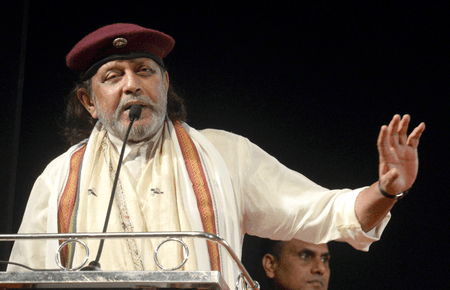 मिथुन चक्रवर्ती के 'बंगाल को बांग्लादेश न बनने दें' बयान पर सियासी घमासान, कांग्रेस-लेफ्ट ने किया पलटवार