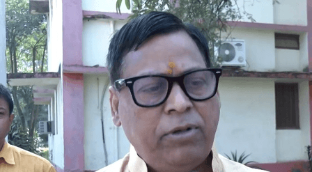 कमेंटबाजी छोड़ राहुल गांधी विकास पर बात करें : सुभाष यादव