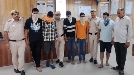 दिल्ली: मधु विहार पुलिस ने पांच जुआरियों को किया गिरफ्तार