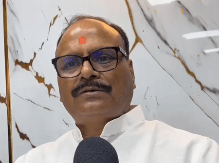 स्वदेशी वस्तुओं का इस्तेमाल कर देश को आगे बढ़ाने में दें योगदान : ब्रजेश पाठक