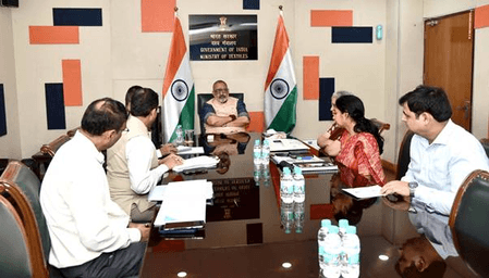 एमएसपी पर कपास खरीद के लिए देशभर में 550 केंद्र स्थापित, केंद्रीय मंत्री ने की समीक्षा बैठक