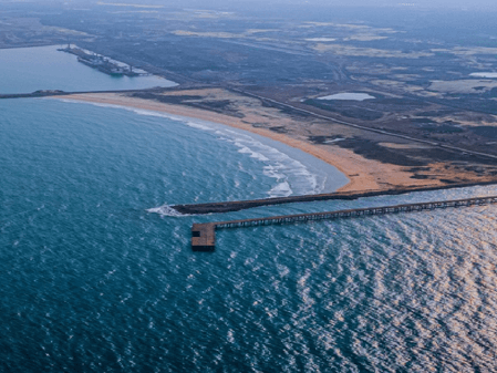 गोवा से ज्यादा मनमोहक है ओडिशा का आर्यपल्ली बीच, नीला समंदर मोह लेगा मन