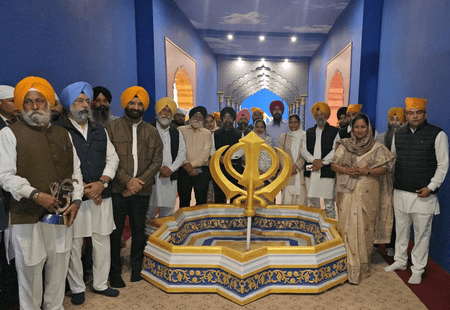 दिल्ली की मुख्यमंत्री ने गुरु तेग बहादुर की 350वीं शहादत वर्षगांठ से पहले लाल किला इलाके का किया निरीक्षण