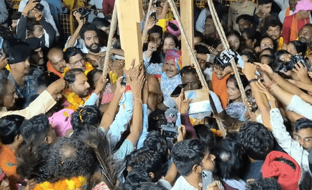 बस्तर दशहरा: 700 साल पुरानी परंपरा के साथ महापर्व शुरू, काछन गादी रस्म ने बांधा समां