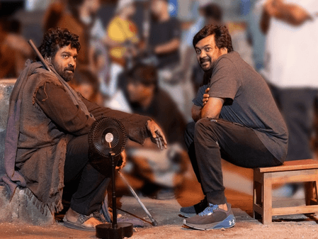 'स्लमडॉग-33 टेम्पल रोड' के निर्देशक पुरी जगन्नाथ को विजय ने दी खास अंदाज में बधाई