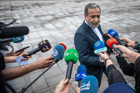 अमेरिका के साथ अगले दौर की वार्ता में भाग लेने पर विचार कर रहा ईरान : अराघची