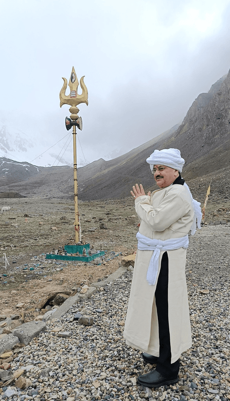 जेपी नड्डा ने आदि कैलाश और ओम पर्वत के किए दर्शन, सेना के जवानों से की मुलाकात