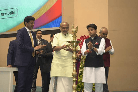 हम टेलीग्राफ से डिजिटल युग तक भारत की यात्रा का जश्न मना रहे हैं: सीपी राधाकृष्णन