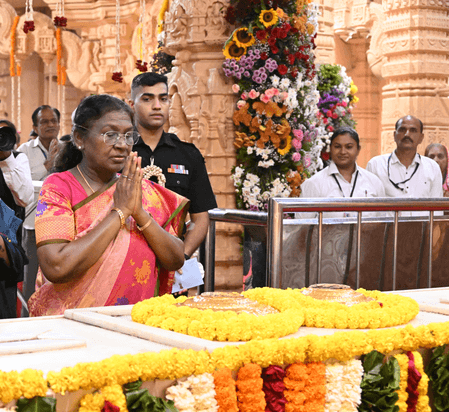 राष्ट्रपति द्रौपदी मुर्मू ने सोमनाथ महादेव के किए दर्शन, देश की खुशहाली की प्रार्थना