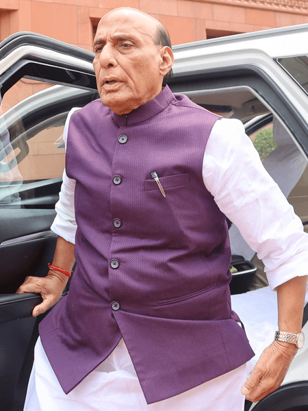 राजनाथ सिंह ने किया पहलगाम हमले को पीड़ितों को याद, कहा- 'जख्मों को कभी नहीं भूलेंगे'