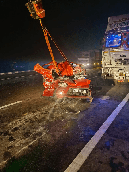 राजस्थान: चित्तौड़गढ़-उदयपुर राष्ट्रीय राजमार्ग पर भीषण सड़क हादसा, चार की मौत