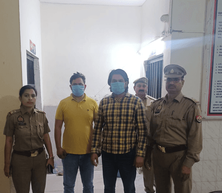 नोएडा : कंपनी के वरिष्ठ अधिकारी से मारपीट और लूट, दो आरोपी गिरफ्तार, लाखों की रकम बरामद