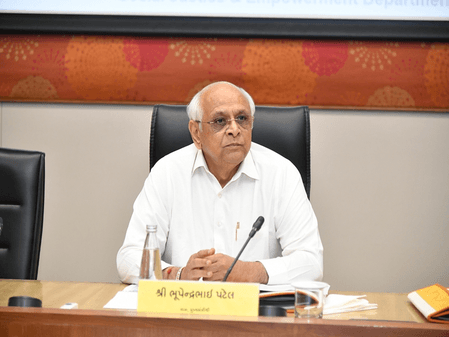 गुजरात में आईएएस अधिकारियों का फेरबदल; तीन जिलों के कलेक्टर बदले गए