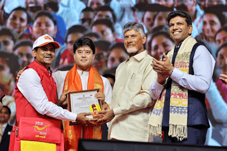 इंडिया पोस्ट को बनाया जा रहा है आधुनिक और मजबूत : ज्योतिरादित्य सिंधिया