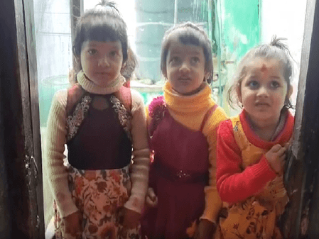 अल्मोड़ा में लोकपर्व फूलदेई की धूम, नन्हें बच्चों से प्रेम से मनाया प्रकृति से जुड़ा खास पर्व