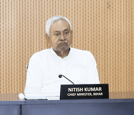 सीएम नीतीश ने कानून व्यवस्था को लेकर उच्चस्तरीय समीक्षा बैठक की, अपराधियों के खिलाफ सख्त कार्रवाई के निर्देश