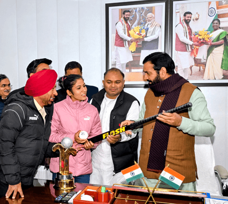 हरियाणा की बेटी नवनीत कौर से सीएम सैनी की खास मुलाकात, जीत पर दी बधाई