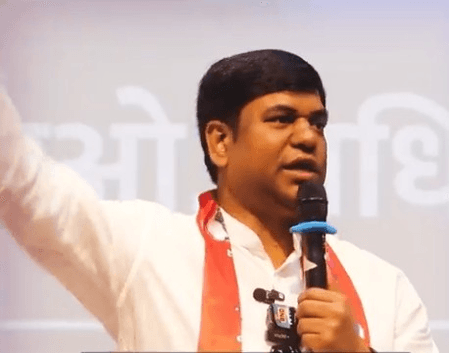 'वीआईपी' प्रमुख मुकेश सहनी ने बिहार चुनाव से पहले पार्टी का थीम सॉन्ग 'है हक हमारा आरक्षण' जारी किया