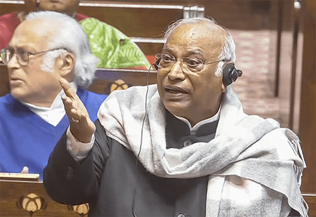 मल्लिकार्जुन खड़गे का आरोप, सरकार की मंशा राज्यसभा-लोकसभा में विपक्ष के नेताओं को नहीं बोलने देना है