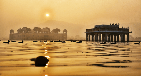 सुख-समृद्धि के लिए करें रविवार का व्रत: जानें विधि और लाभ!