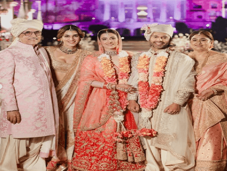 कृति सेनन ने मनीष मल्होत्रा के लिए लिखा खास पोस्ट, खूबसूरत आउटफिट्स पर जताया आभार