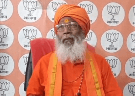 इटावा मामले में साक्षी महाराज का सवाल, कथावाचकों ने क्यों छुपाई पहचान?